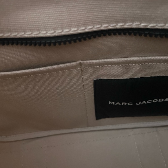Marc Jacobs Tote Bag - Tan Canvas - Picture 9 of 10